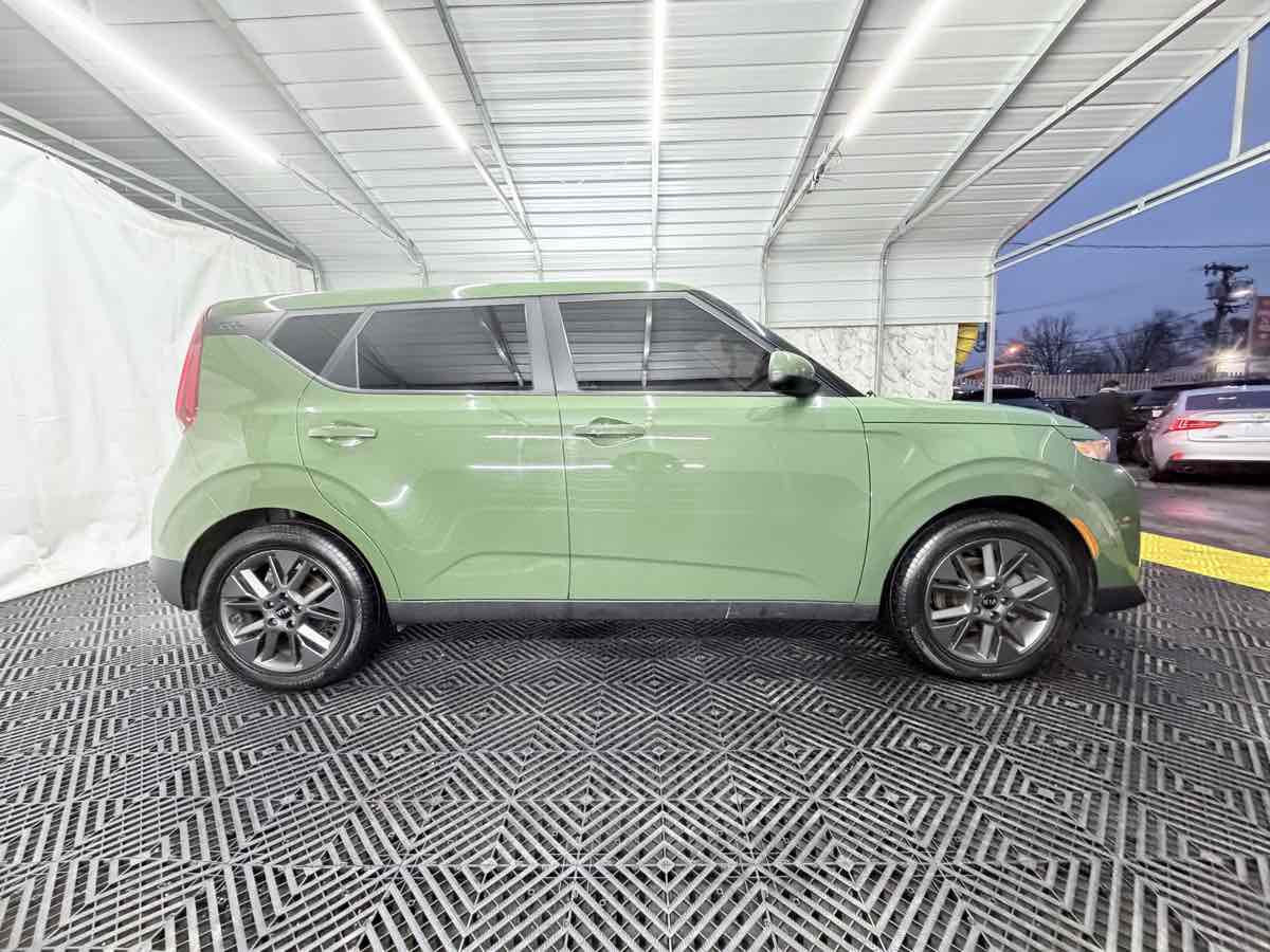 2020 Kia Soul EX - Photo 8