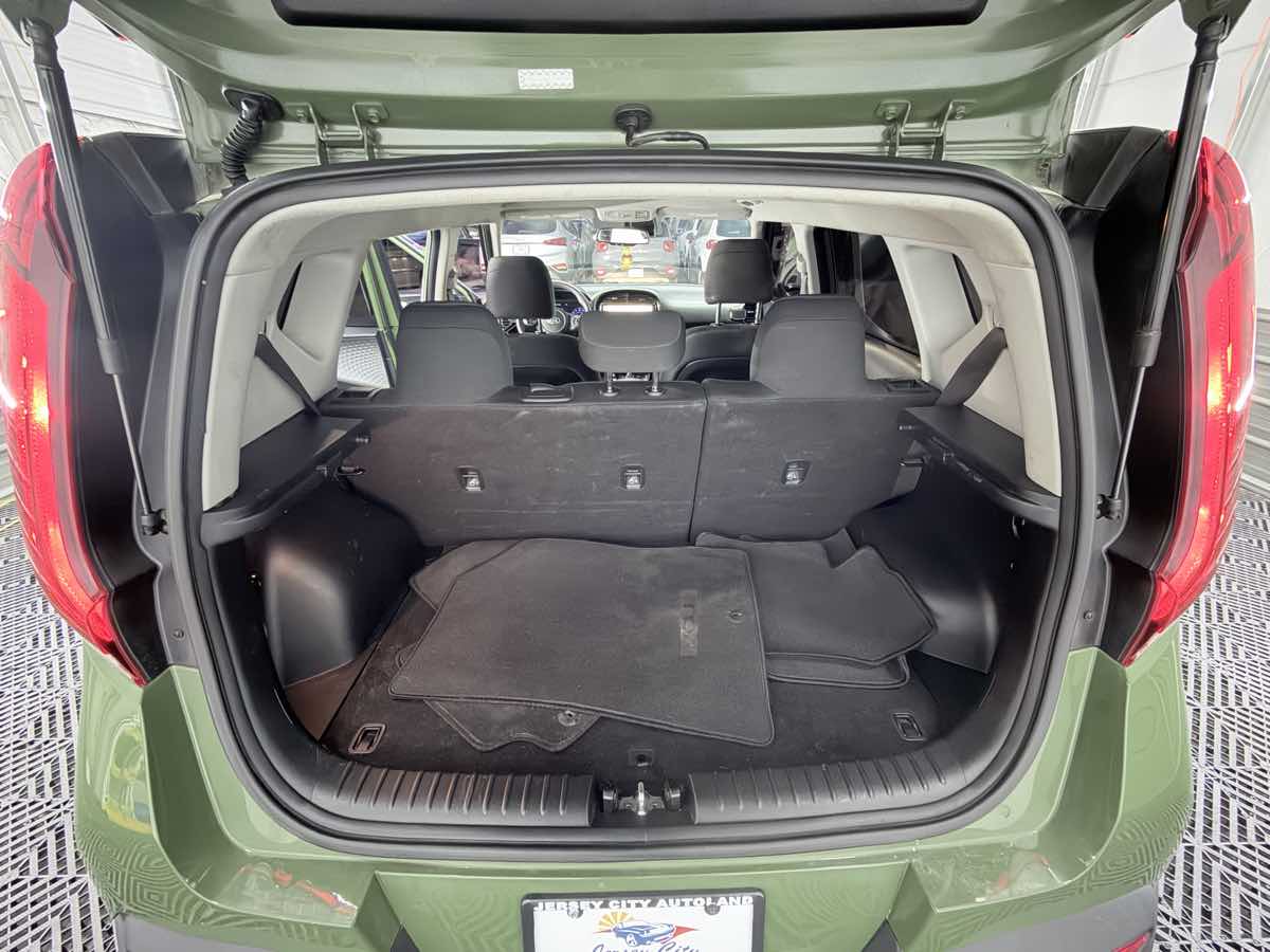 2020 Kia Soul EX - Photo 13