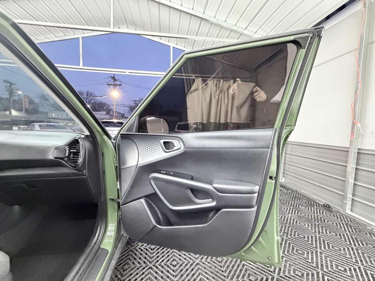 2020 Kia Soul EX - Photo 14