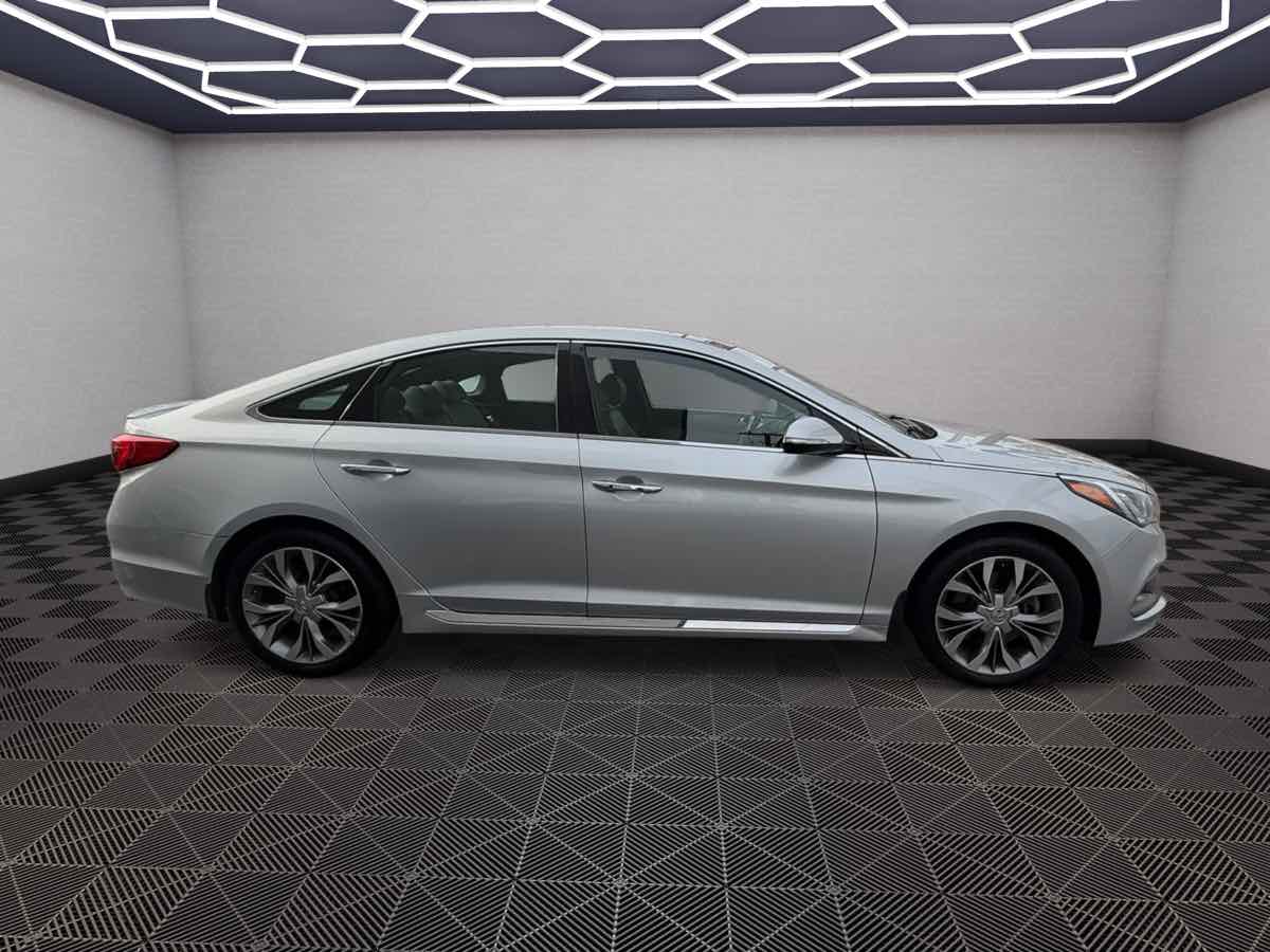 2015 Hyundai Sonata 2.0T Limited photo 4