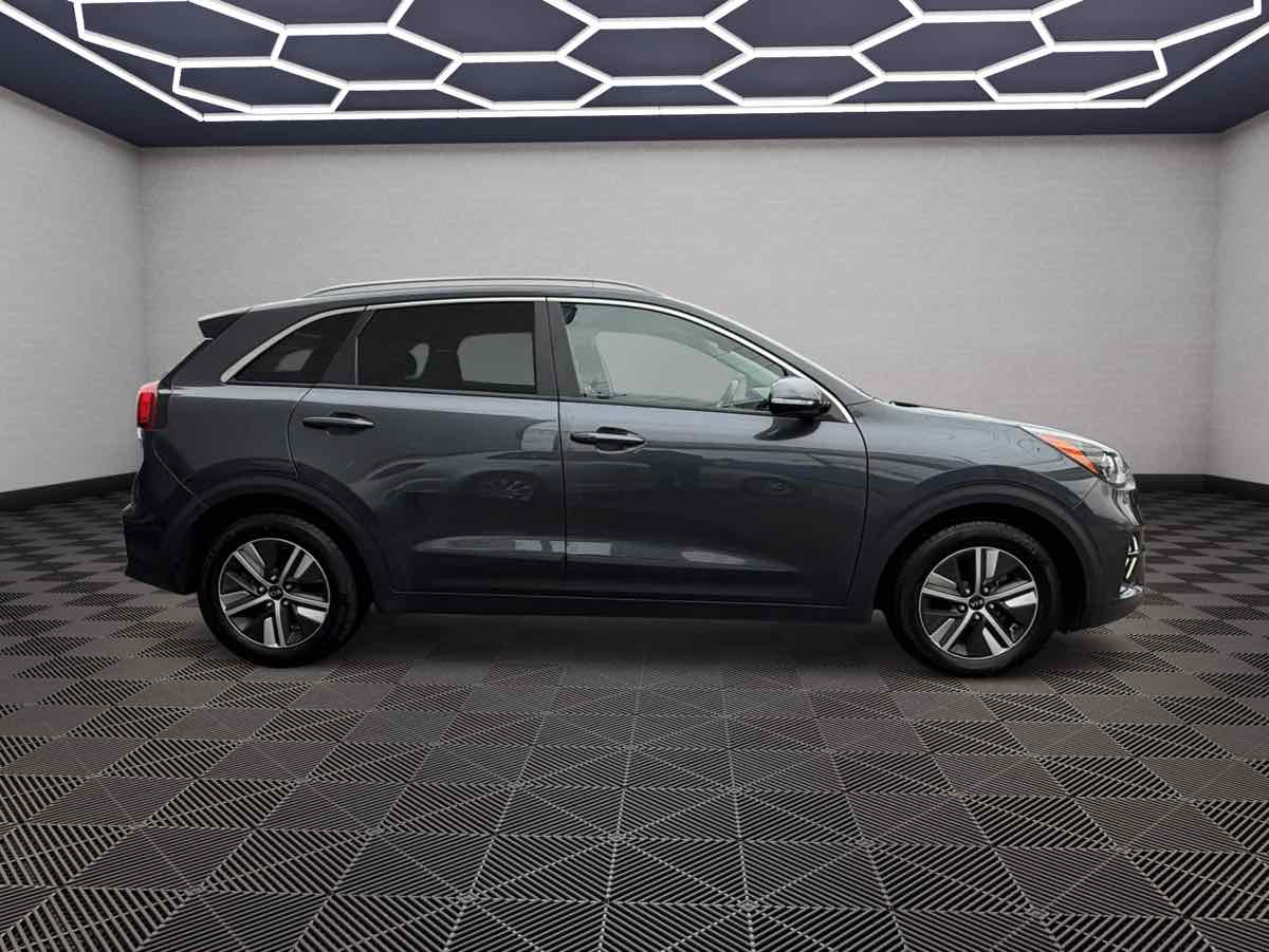 2020 Kia Niro EX photo 3