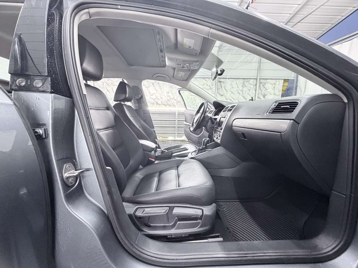 2017 Volkswagen Jetta SE - Photo 19