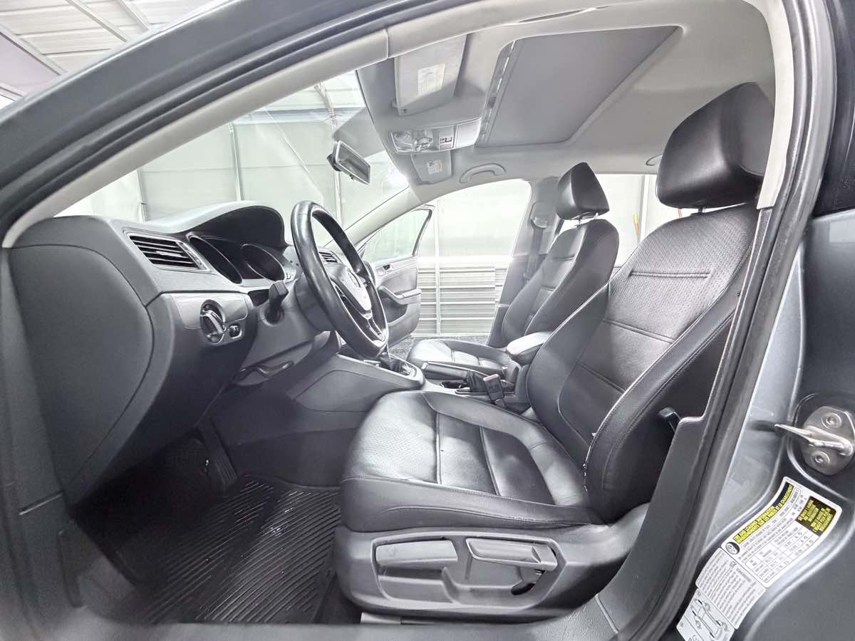 2017 Volkswagen Jetta SE - Photo 22