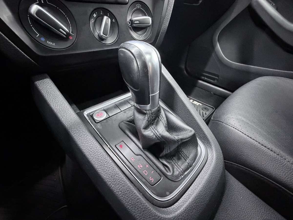 2017 Volkswagen Jetta SE - Photo 26