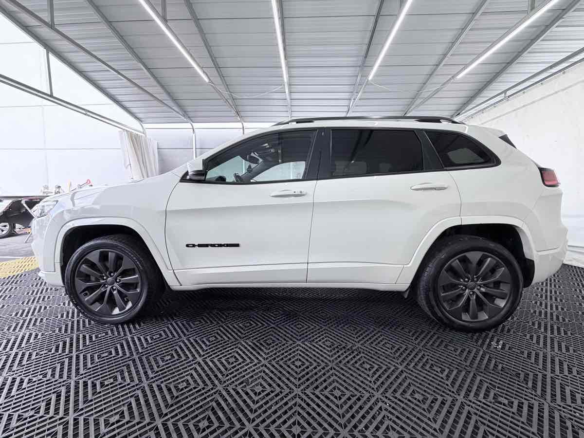 2019 Jeep Cherokee High Altitude - Photo 4