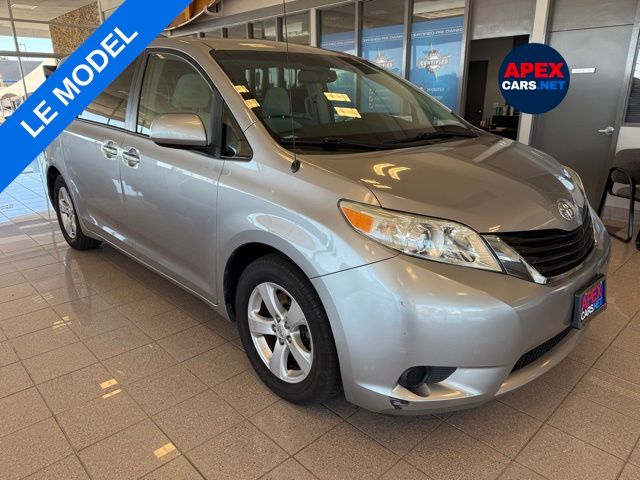 2011 Toyota Sienna LE