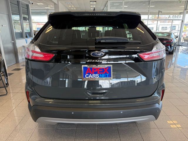2021 Ford Edge SEL photo 4