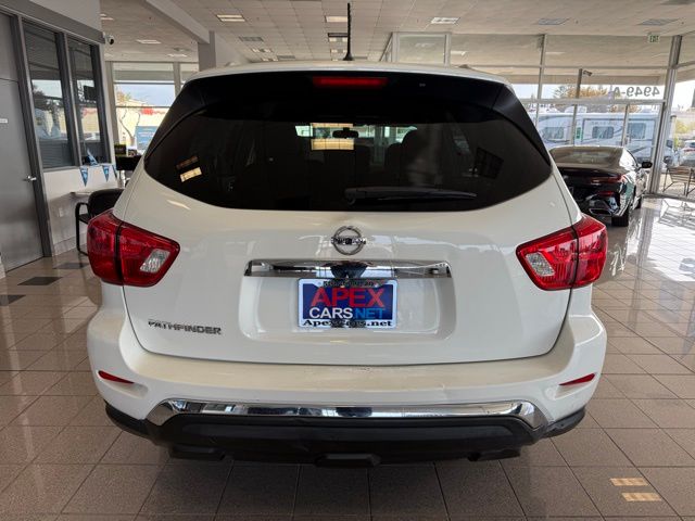 2018 Nissan Pathfinder S photo 4