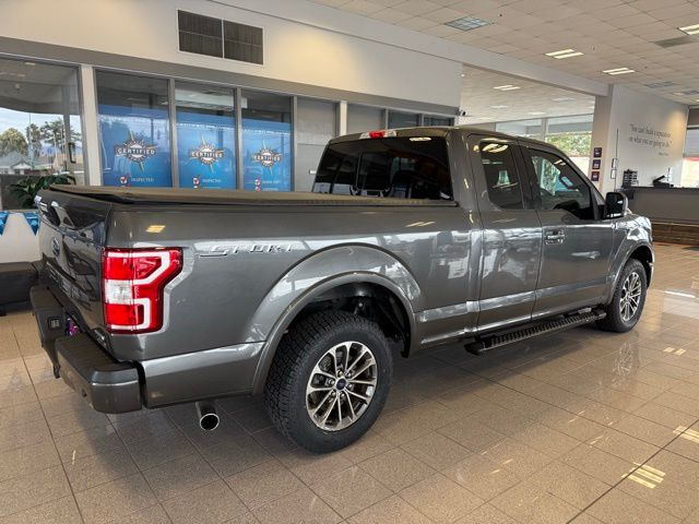 2018 Ford F-150 XLT photo 2