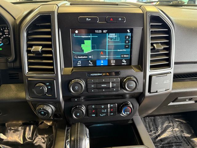 2018 Ford F-150 XLT photo 14
