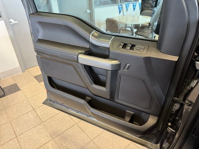 2018 Ford F-150 XLT photo 19