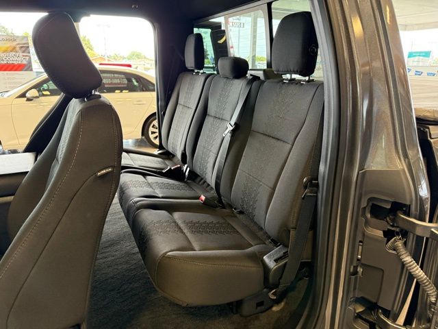 2018 Ford F-150 XLT photo 21