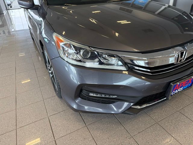 2017 Honda Accord Sport photo 8