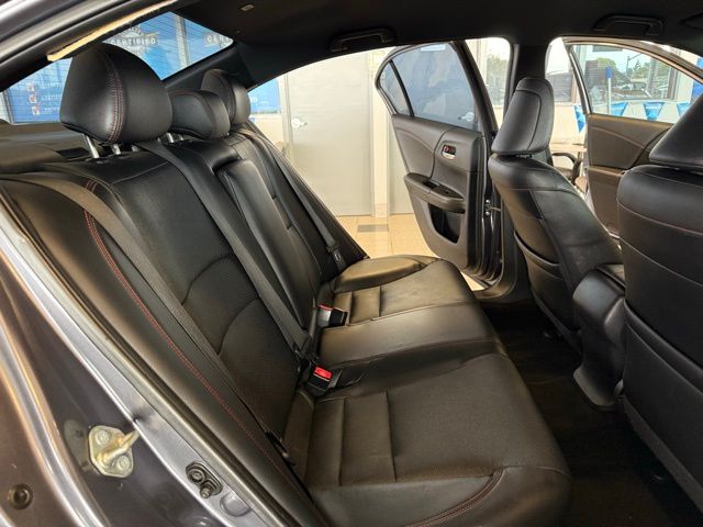 2017 Honda Accord Sport photo 22