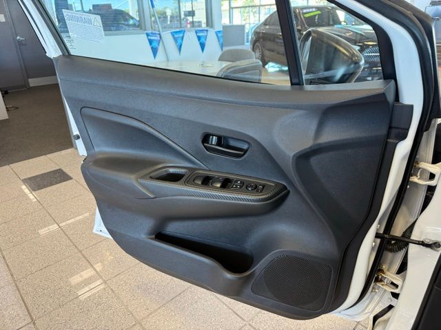 2021 Nissan Versa 1.6 S photo 19