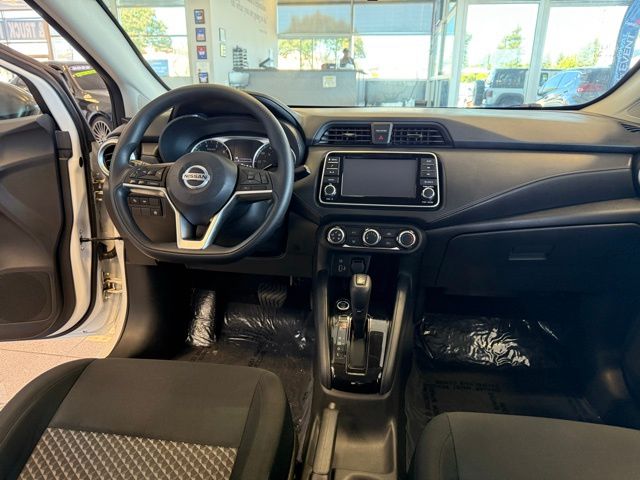 2021 Nissan Versa 1.6 S photo 22