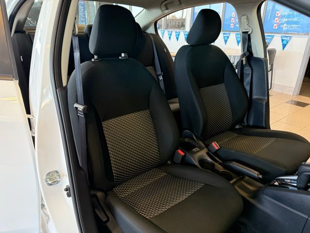 2021 Nissan Versa 1.6 S photo 23
