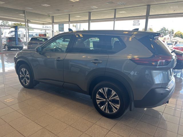 2021 Nissan Rogue SV photo 14