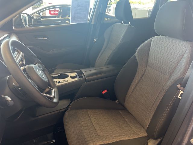 2021 Nissan Rogue SV photo 20
