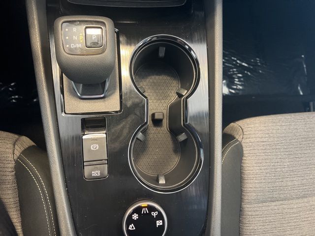 2021 Nissan Rogue SV photo 29
