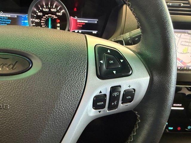 2015 Ford Explorer Sport photo 18