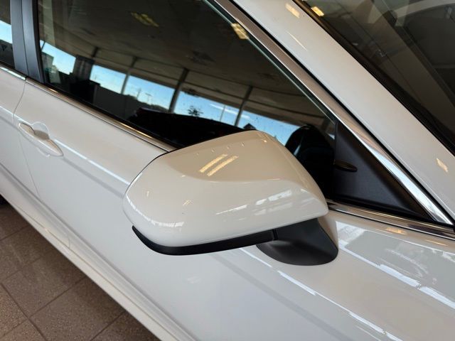 2023 Toyota Camry LE photo 11