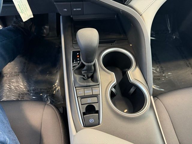 2023 Toyota Camry LE photo 15