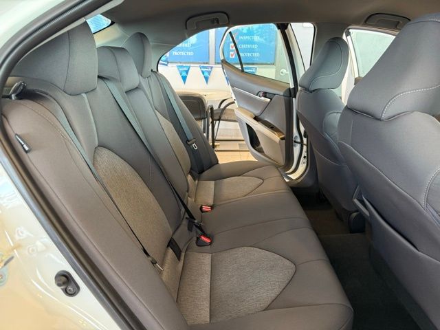 2023 Toyota Camry LE photo 23
