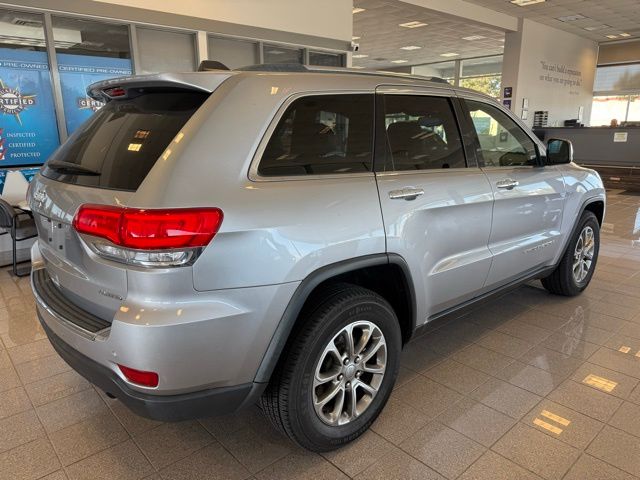 2015 Jeep Grand Cherokee Limited photo 3