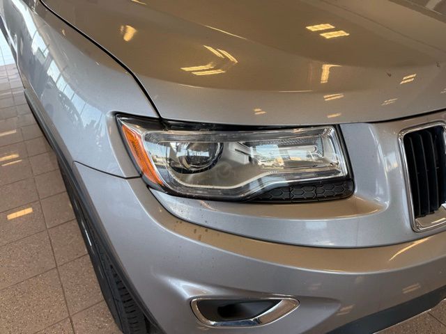 2015 Jeep Grand Cherokee Limited photo 9