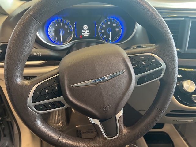 2021 Chrysler Voyager LX photo 19
