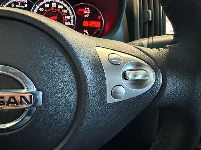 2011 Nissan Maxima SV photo 17