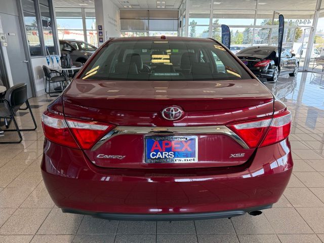 2017 Toyota Camry XSE photo 3