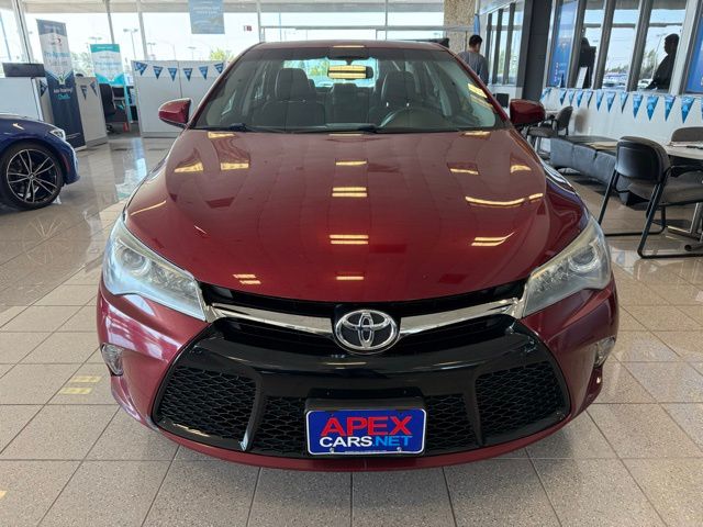 2017 Toyota Camry XSE photo 6