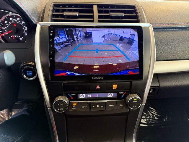 2017 Toyota Camry XSE photo 12