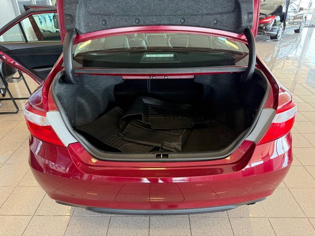 2017 Toyota Camry XSE photo 20