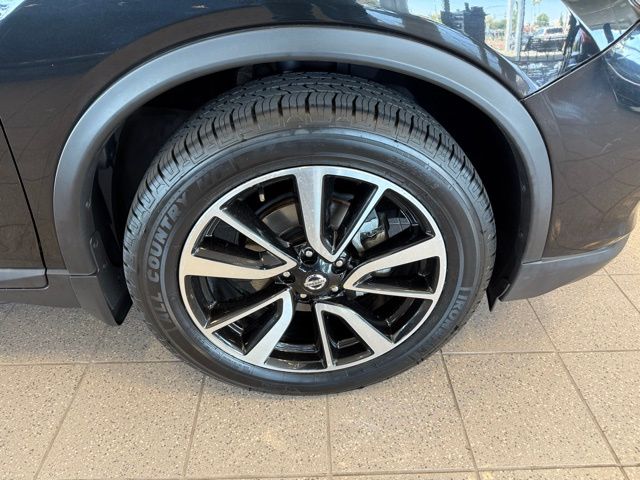 2019 Nissan Rogue SL photo 9