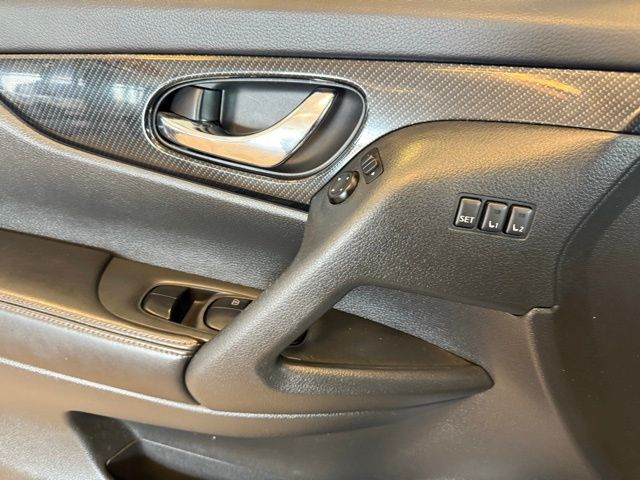 2019 Nissan Rogue SL photo 19