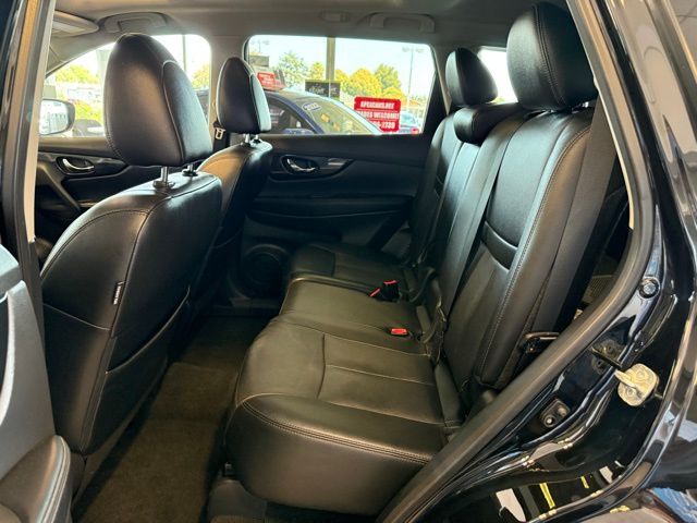 2019 Nissan Rogue SL photo 21