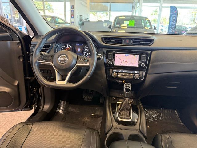 2019 Nissan Rogue SL photo 25