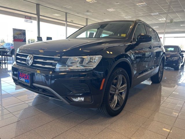 2020 Volkswagen Tiguan SEL photo 14