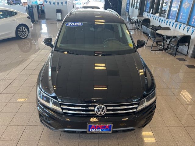2020 Volkswagen Tiguan SEL photo 17