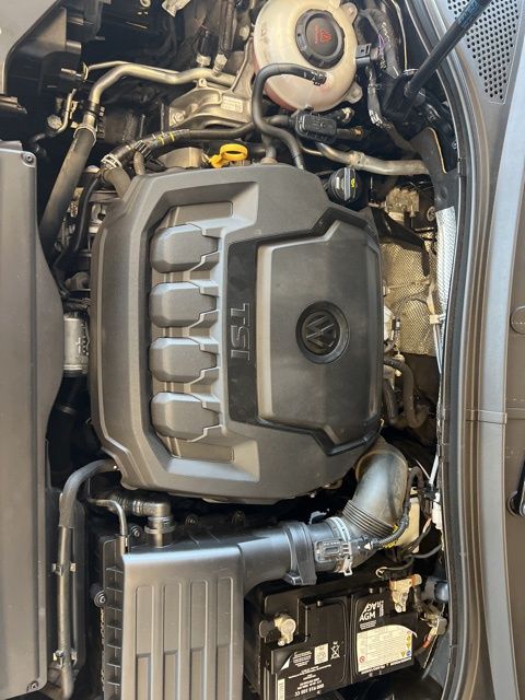 2020 Volkswagen Tiguan SEL photo 35