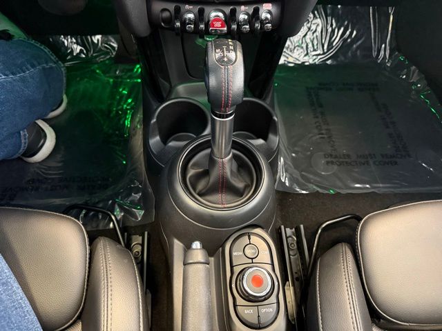 2019 Mini Cooper 4 Door Hardtop Signature photo 16