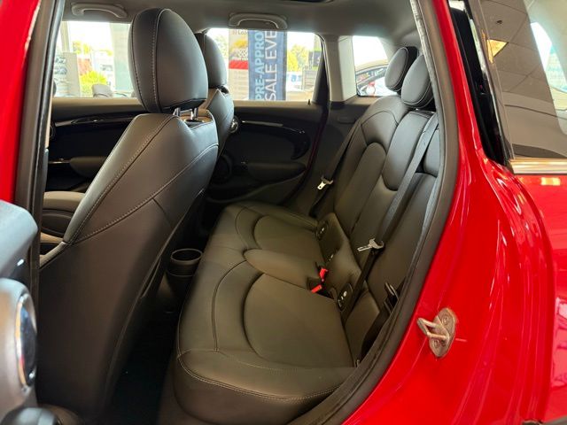 2019 Mini Cooper 4 Door Hardtop Signature photo 21