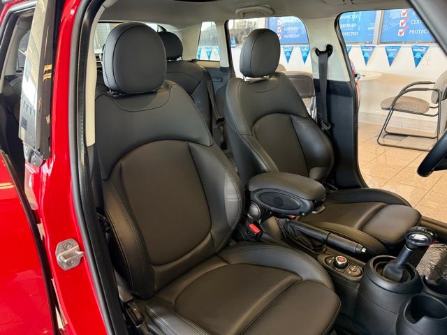 2019 Mini Cooper 4 Door Hardtop Signature photo 25