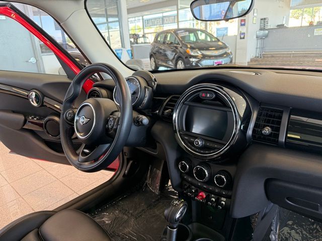 2019 Mini Cooper 4 Door Hardtop Signature photo 26