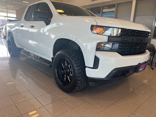 2020 Chevrolet Silverado 1500 photo 3