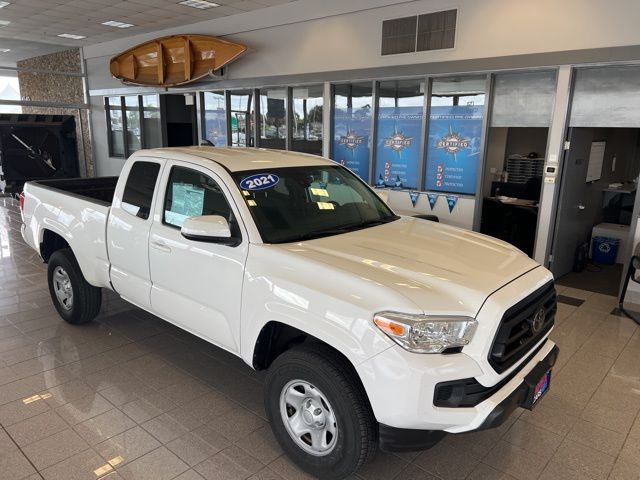 2021 Toyota Tacoma SR5 photo 2