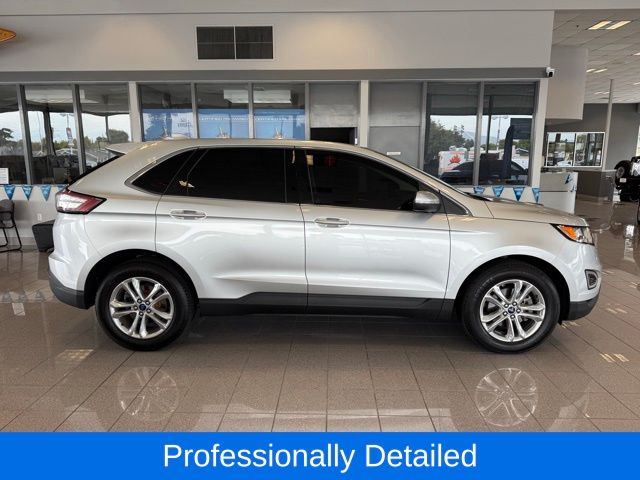 2017 Ford Edge SEL photo 2